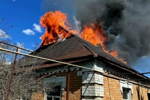 Russian forces shell Nikopol and Synelnykivskyi districts in Dnipro region, six wounded