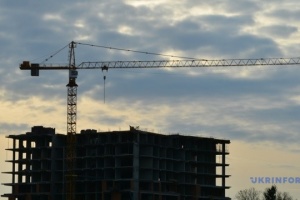 Rząd dereguluje sektor budowlany, aby przyspieszyć odbudowę