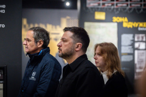 Зеленський і Гроссі взяли участь у відкритті експозиції «Чорнобиль: люди і сенси»