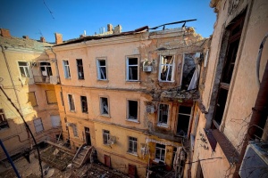 Attack on Odesa: 13 people injured, residential and port infrastructure damaged, merchant ship hit