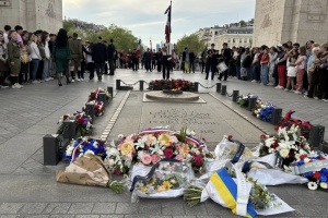 У Парижі під Тріумфальною аркою вшанували пам’ять жертв Чорнобильської катастрофи