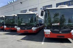 Прага передала Хмельницькому чотири автобуси