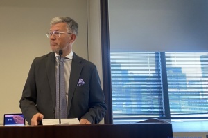 Мельник - на форумі у Нью-Йорку: Україна має багато тузів у рукаві