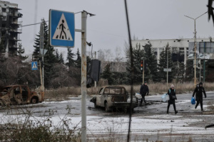 Guerre en Ukraine : 20 000 civils toujours piégés sous le feu des combats dans la région de Donetsk 