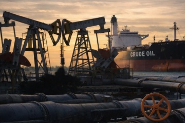 Hormuz Chokepoint: Saudi Oil Flows Across the Desert After Blockade