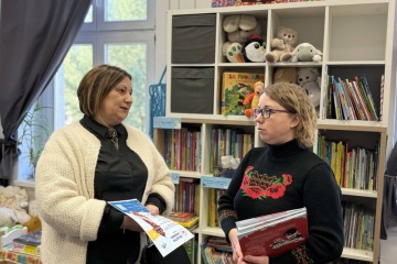 Генконсульство передало українській бібліотеці у Гданську художню літературу