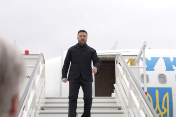 ゼレンシキー宇大統領、ベルリンに到着