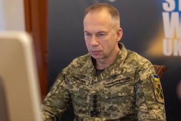 Syrsky participa en la reunión de comandantes en jefe de los países de la Coalición de los Voluntarios