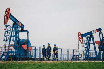 US extends license for Serbian oil company NIS