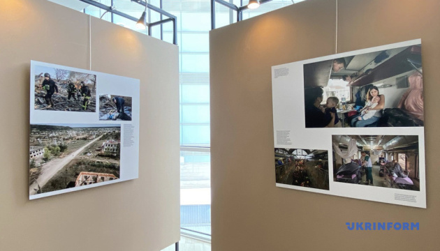 В Анкарі відкрилася виставка про роботу українських залізничників під час війни