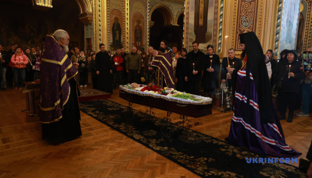 В Одесі попрощалися з актором «Маски-шоу» Володимиром Комаровим