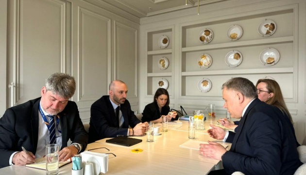 Україна і Франція скоординували підготовку до наступних контактів лідерів