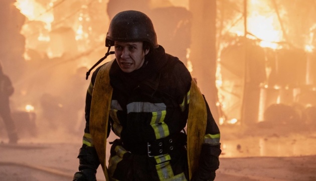 На Хмельниччині рятувальники ліквідували пожежі після атаки РФ