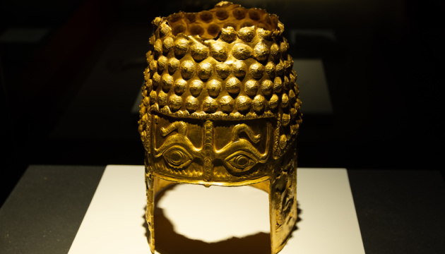 Колекція румунських артефактів: знайшли золотий шолом, викрадений з музею у Нідерландах 