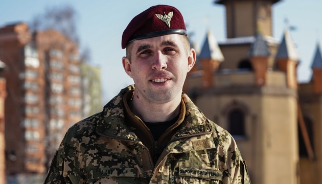 «Війна закінчиться, коли всі, хто про це запитує, долучаться до ЗСУ»