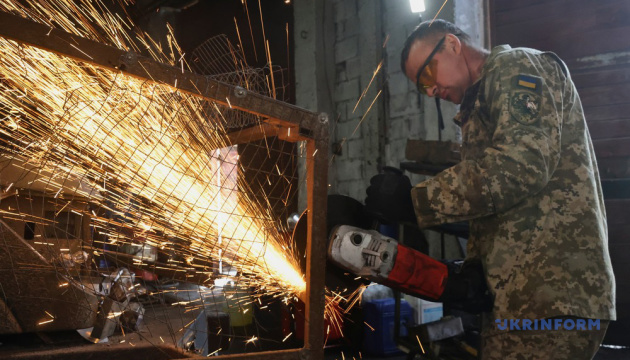 Робота ремонтного підрозділу 4-го прикордонного загону / Фото: В`ячеслав Мадієвський, Укрінформ