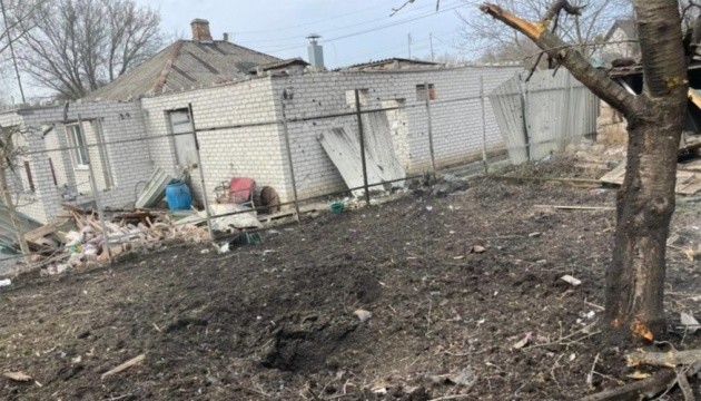 У Харкові уламки БПЛА впали у трьох районах, є постраждалий