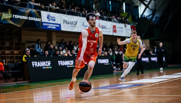 Стартували серії 1/4 фіналу плей-офф баскетбольної Суперліги України