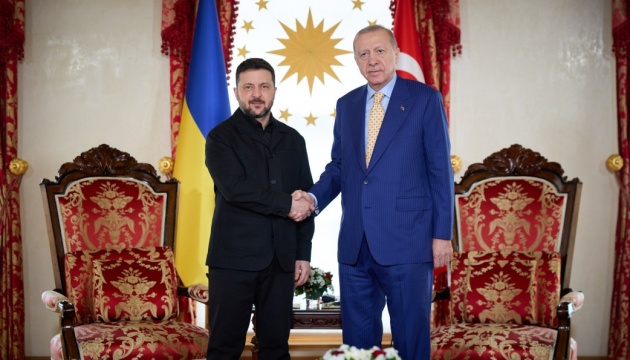 ゼレンシキー宇大統領、エルドアン・トルコ大統領と安全保障協力の新たな措置で合意