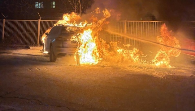 У Києві спалахнув автомобіль  - поліція з’ясовує обставини