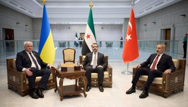 In Damaskus findet Dreiergespräch mit der Ukraine, Syrien und der Türkei statt