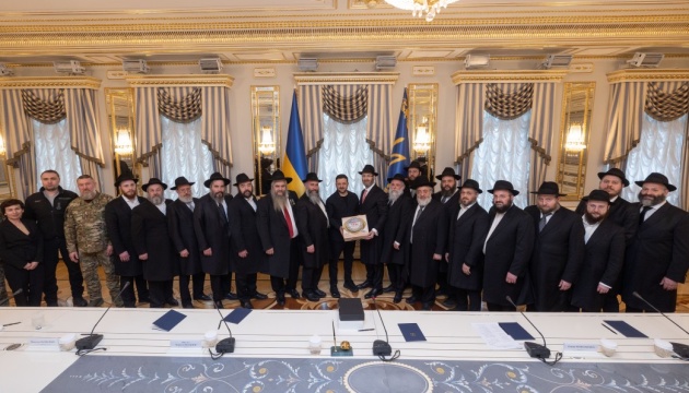 Зеленський зустрівся з рабинами та представниками єврейських громад