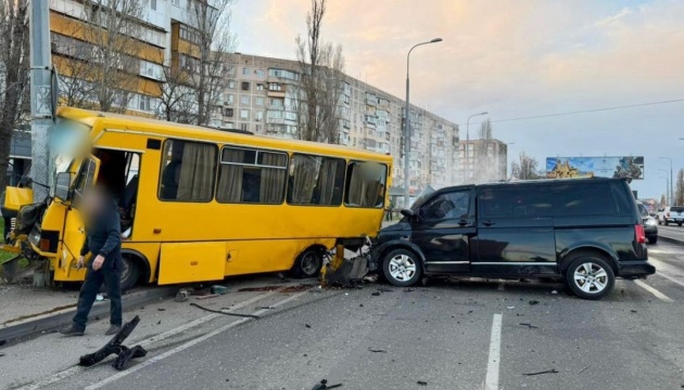 В Одесі мікроавтобус зіштовхнувся з маршруткою - один загиблий, є постраждалі