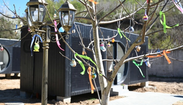 На Закарпатті запрацювало модульне містечко для дітей з прифронтових територій