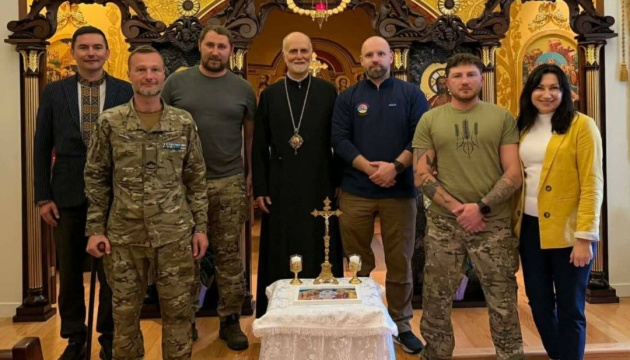 Поранені українські захисники зустріли Великдень разом із діаспорою у трьох містах США