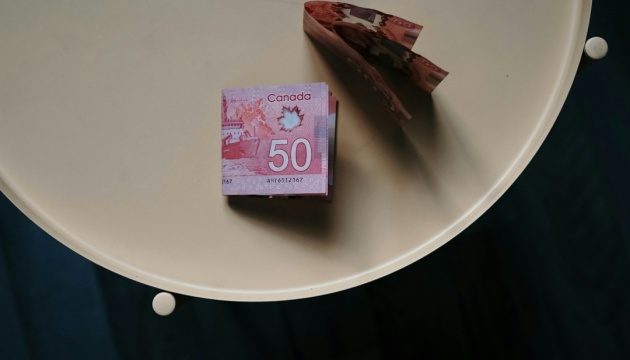 Канадський долар зріс до максимуму майже за два тижні
