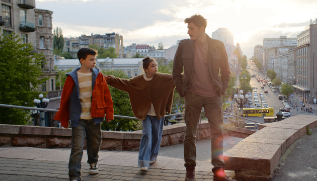 Вийшли трейлер і постер комедійного фентезі «Хрещатик 48/2»