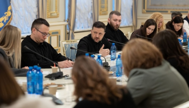 Президент запевнив, що кризи в монобільшості не було