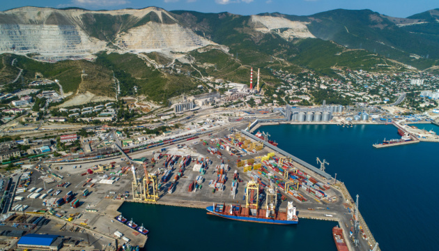 Новоросійський порт частково відновив експорт нафти після атаки дронів - Reuters