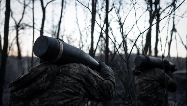 Russia stepping up assaults across frontline, 61 combat clashes reported