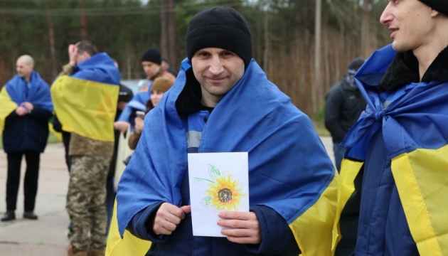 Zelensky: 182 Ukraynalı Rus esaretinden döndü