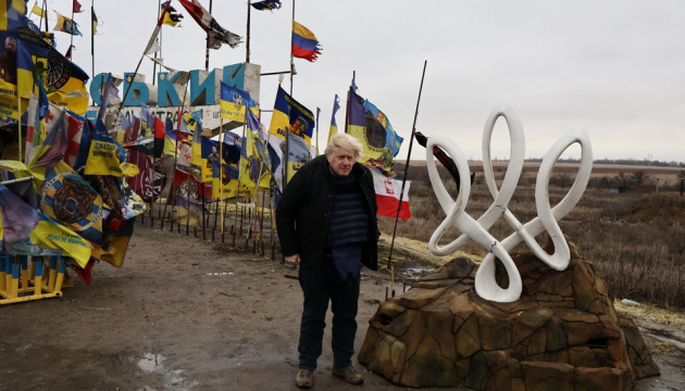 Boris Johnson besucht ukrainische Stellungen im Raum Saporischschja 