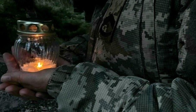 До України прибув Благодатний вогонь