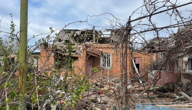 Guerre en Ukraine : une civile et dix policiers blessés lors d’une attaque russe dans la région de Zaporijjia