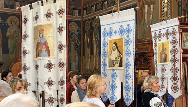 Великдень в Афінах: українська громада помолилася за перемогу та зібрала кошти для ЗСУ