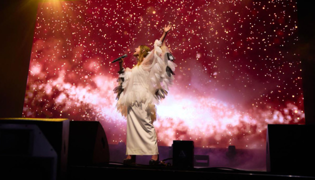 Leléka actúa en el concierto promocional de Eurovisión en Ámsterdam