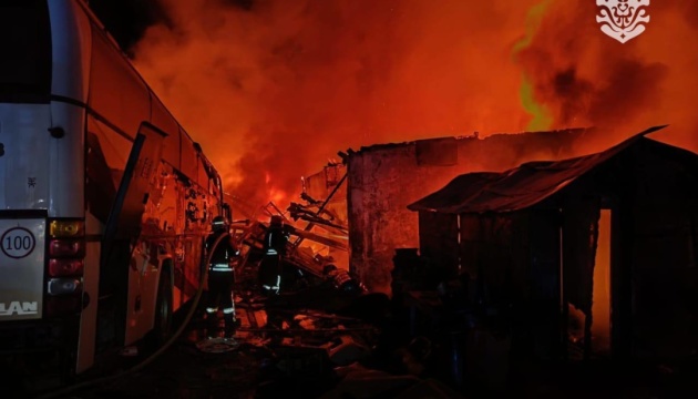 Дрони атакували цивільну і портову інфраструктуру Одещини, є руйнування та пошкодження