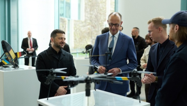 A Merz y Zelensky les muestran drones fabricados por empresas conjuntas ucraniano-alemanas