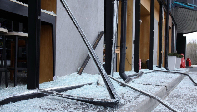 У Дніпрі через атаку РФ пошкоджені АЗС - п’ятеро загиблих і 27 поранених