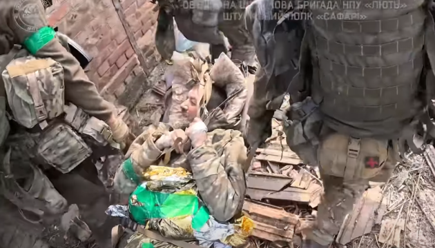 12 кілометрів під обстрілами: бійці бригади «Лють» евакуювали пораненого побратима