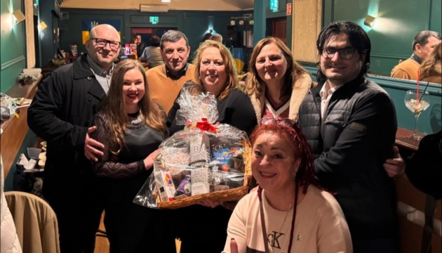 В ірландському Кавані зібрали понад 1000 євро на «швидку» для України