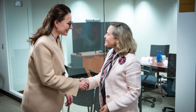 Опалювальний сезон та відбудова житла: Свириденко зустрілася з президенткою ЄІБ