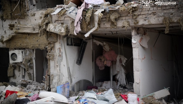 В Одесі завершили рятувальні роботи в будинку, по якому тричі поцілили російські дрони