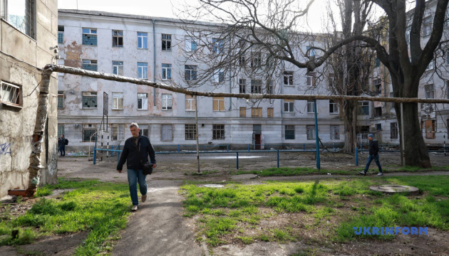 В Одесі внаслідок нічної атаки пошкоджений гуртожиток музакадемії, поранені п'ятеро студентів