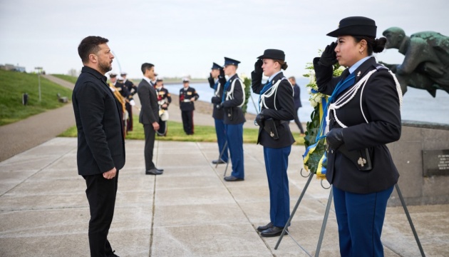 Зеленський та премʼєр Нідерландів вшанували памʼять загиблих під час Другої світової
