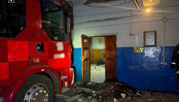 Russian drone strikes fire station in Sumy region